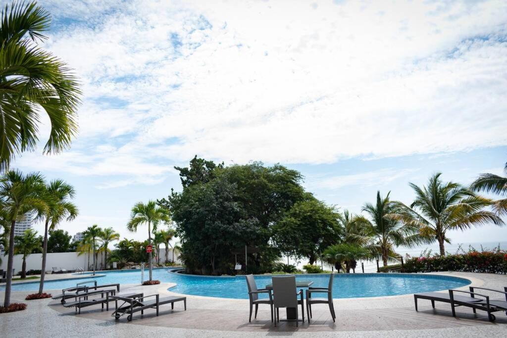 M3 Lujoso Y Comodo Departamento Con Playa 2 Piscinas Cancha De Tenis Jacuzzi Seguridad 24 Horas Manta Exteriér fotografie